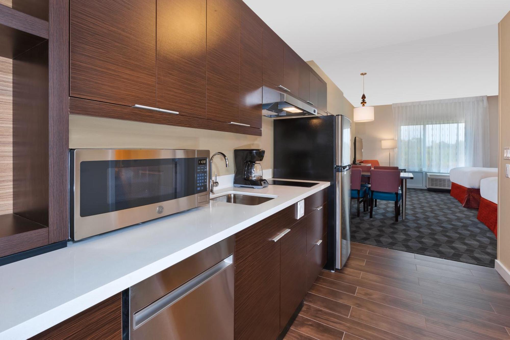 Towneplace By Marriott Airport Southeast Hotel Cascade